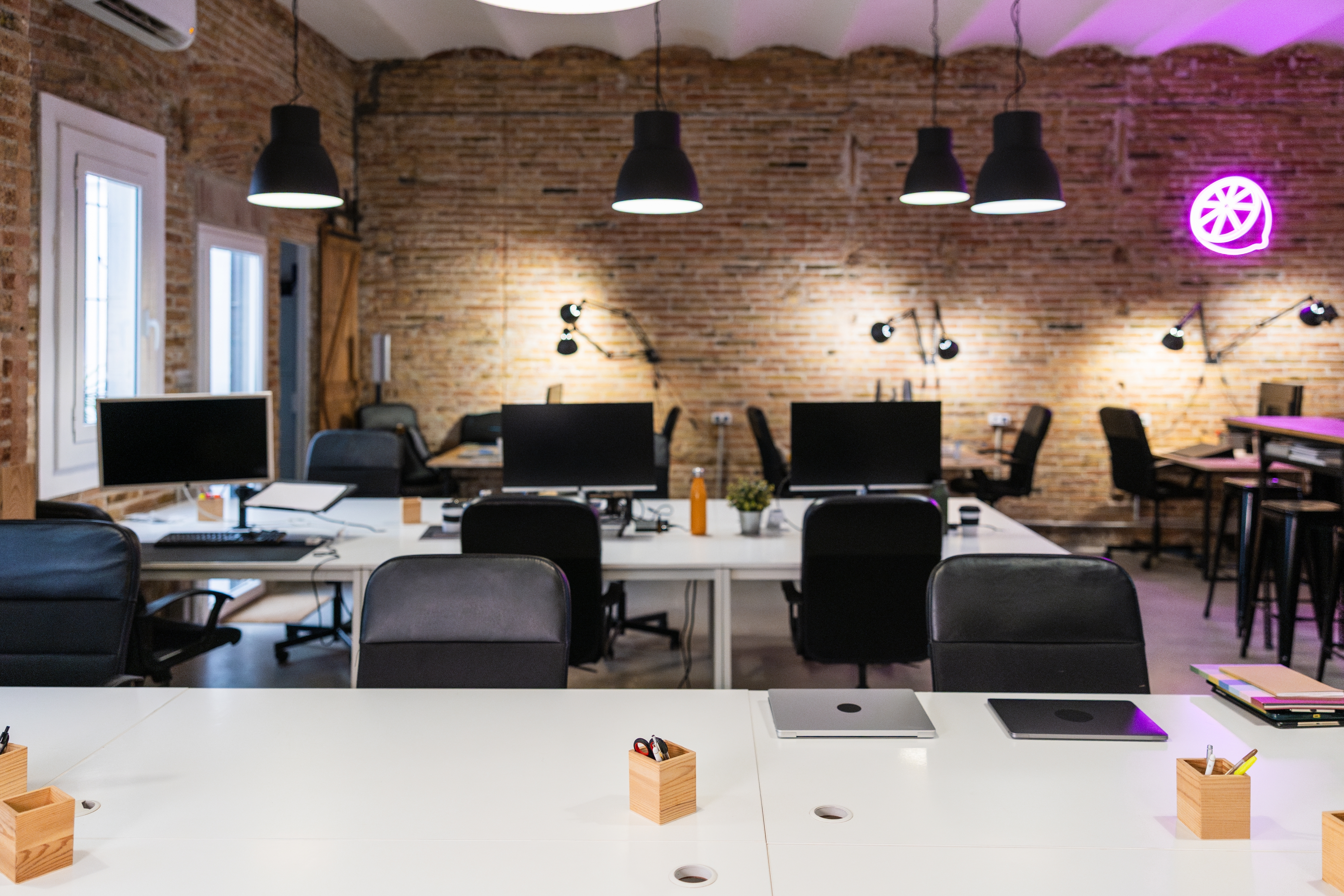 Shutterstock 2606926829